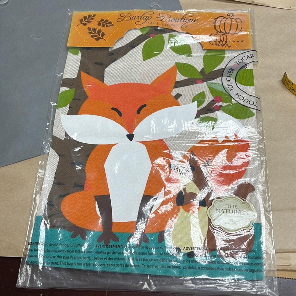 NWT EVERGREEN BURLAP BOUTIQUE woodland friends double layer garden flag 12.5”x18